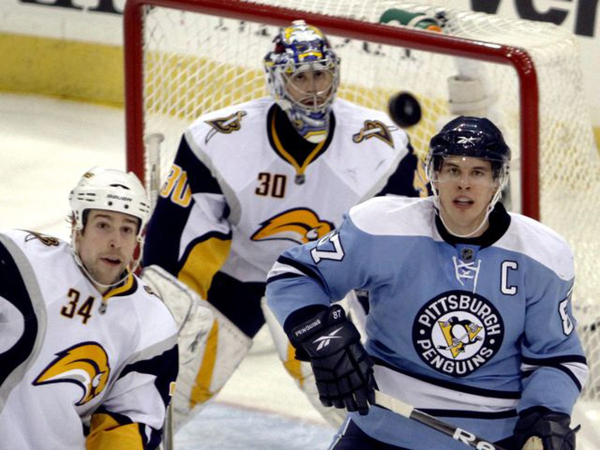 Sydney Crosby strelil Millerovi 3 góly