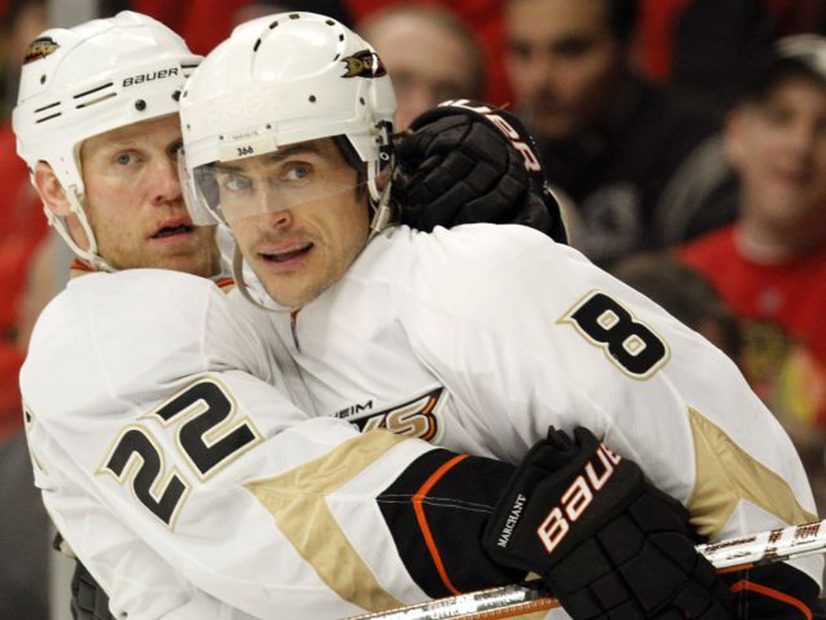 Fenomenálny Teemu Selänne si od hokeja oddýchne