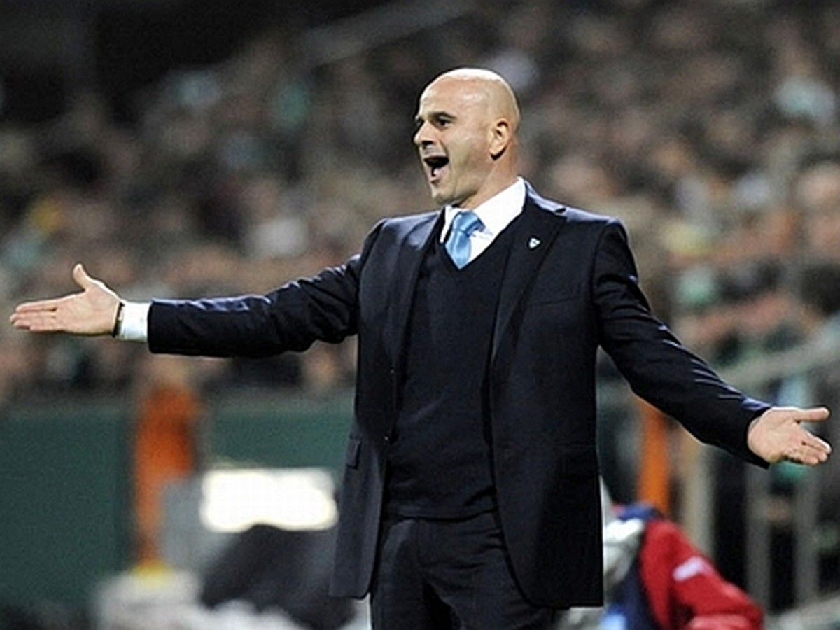 Temuri Ketsbaia už zverencov v Olympiakose dirigovať nebude