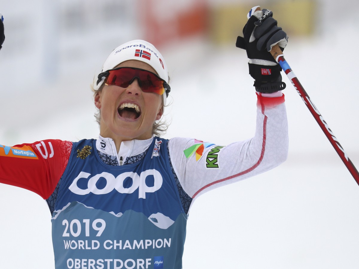 Therese Johaugová v Oberstdorfe obhájila zlato v skiatlone