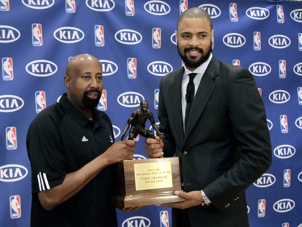 Tyson Chandler (vpravo)