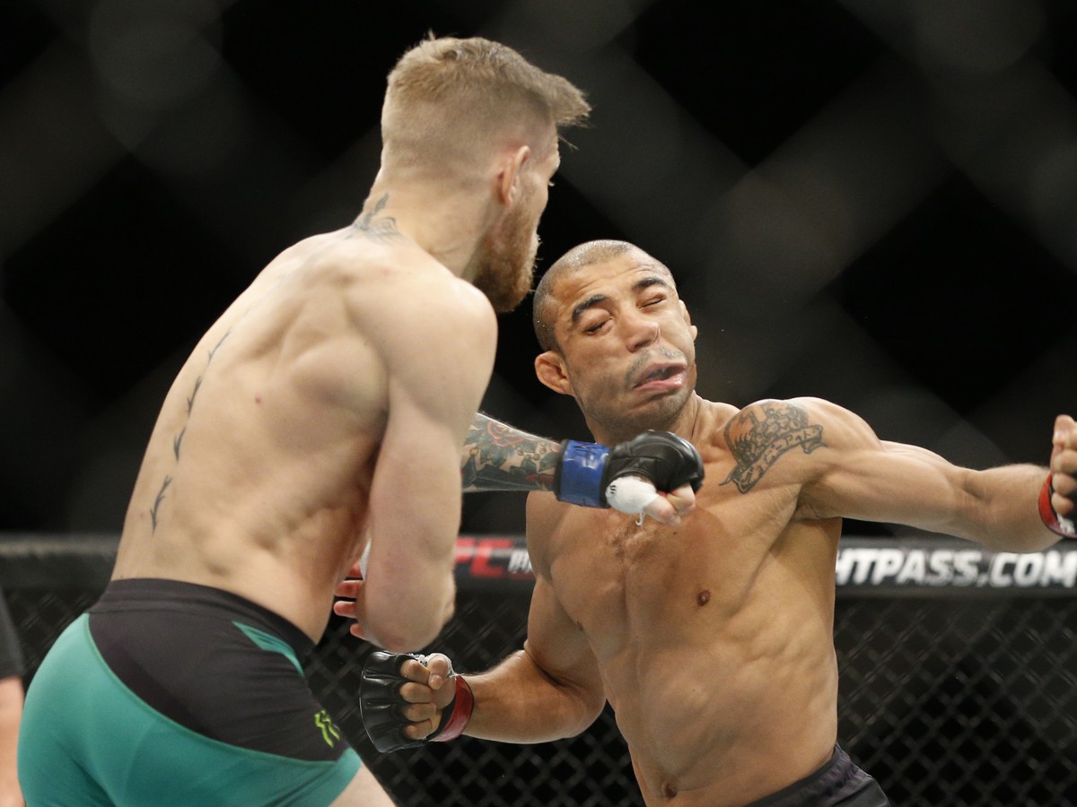 Conor McGregor dosiahol historicky najrýchlejšie K.O. v súboji o titul v UFC