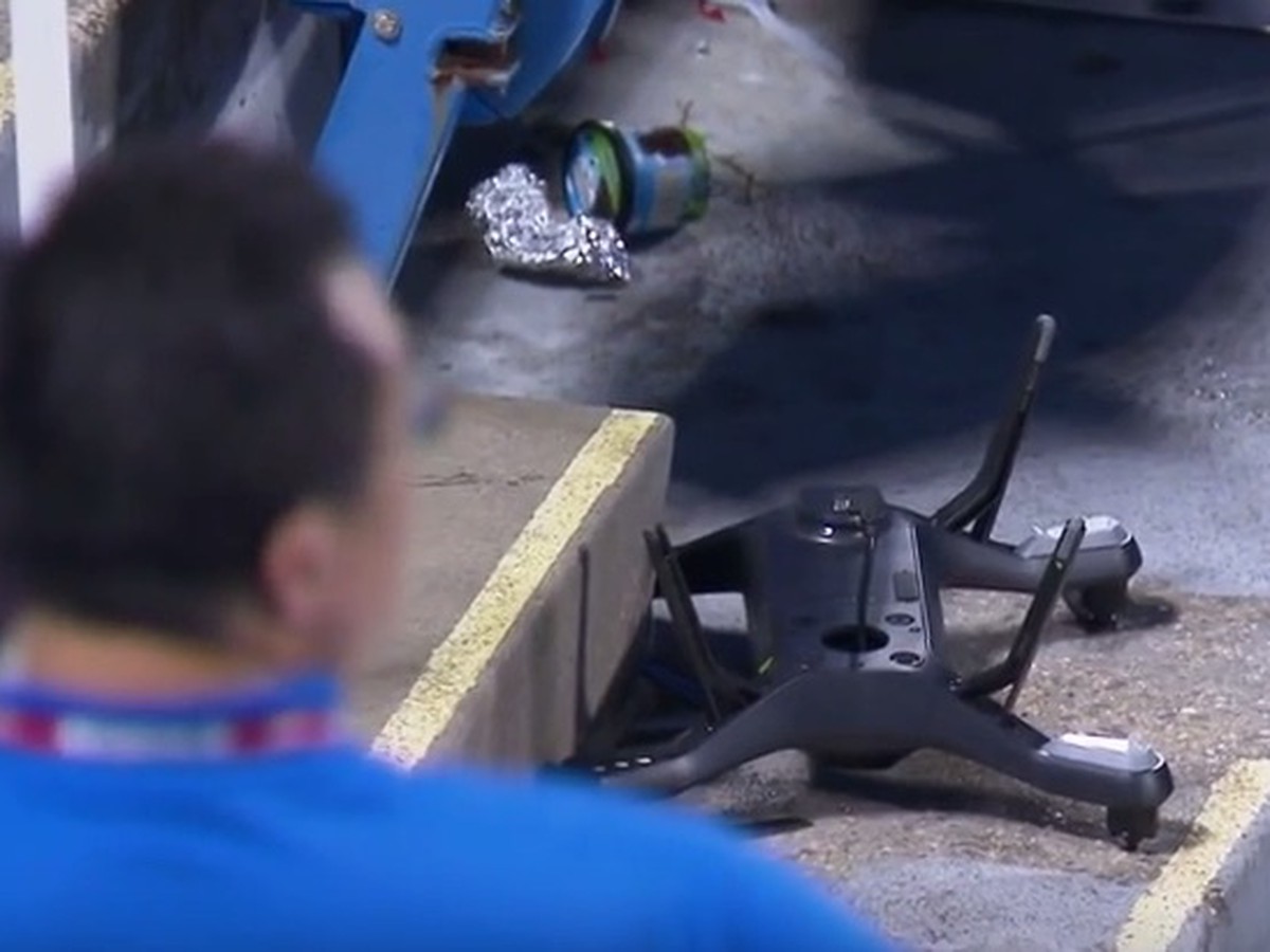 Na zápase US Open sa zrútil dron