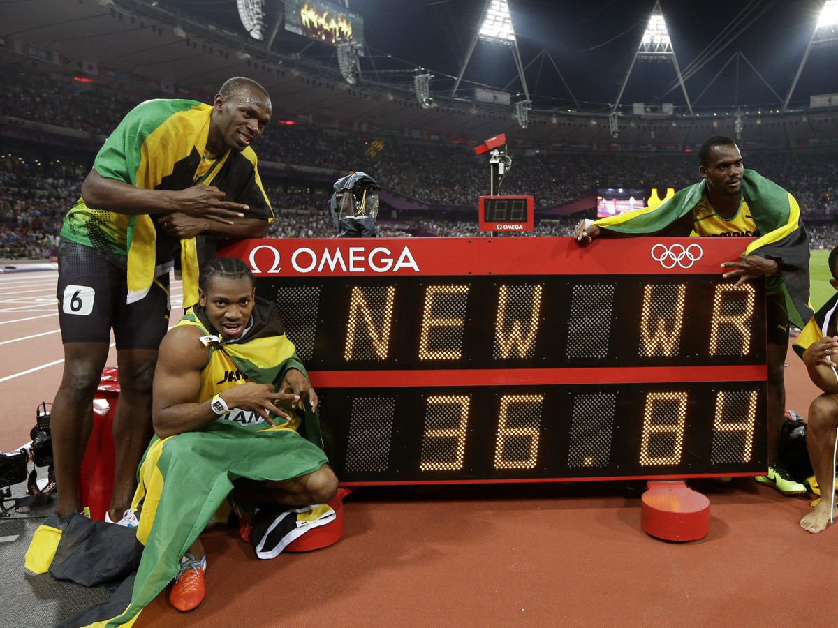 Jamajčania Usain Bolt, Yohan Blake, Nesta Carter a Michael Frater