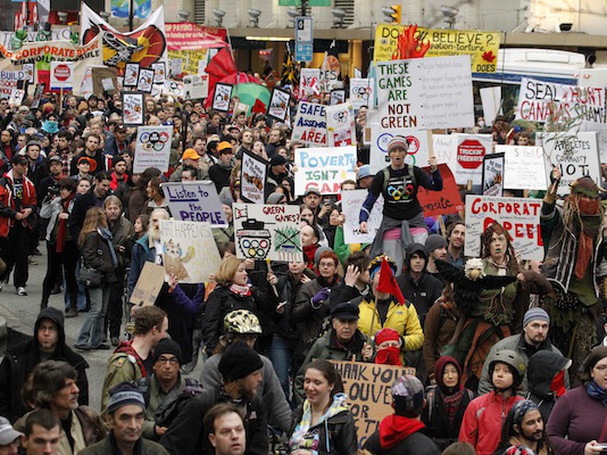 Protestujúci vo Vancouveri