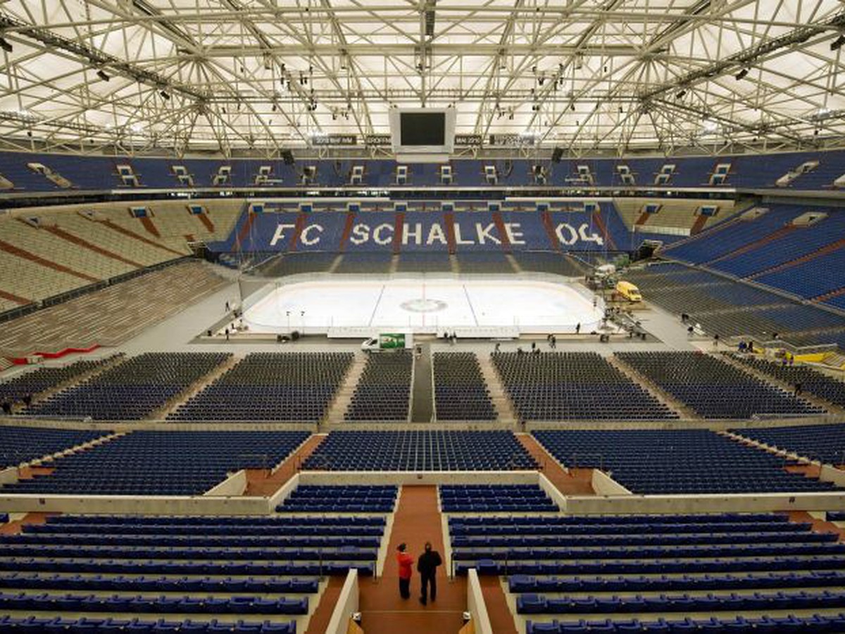 Veltins Arena je pripravená