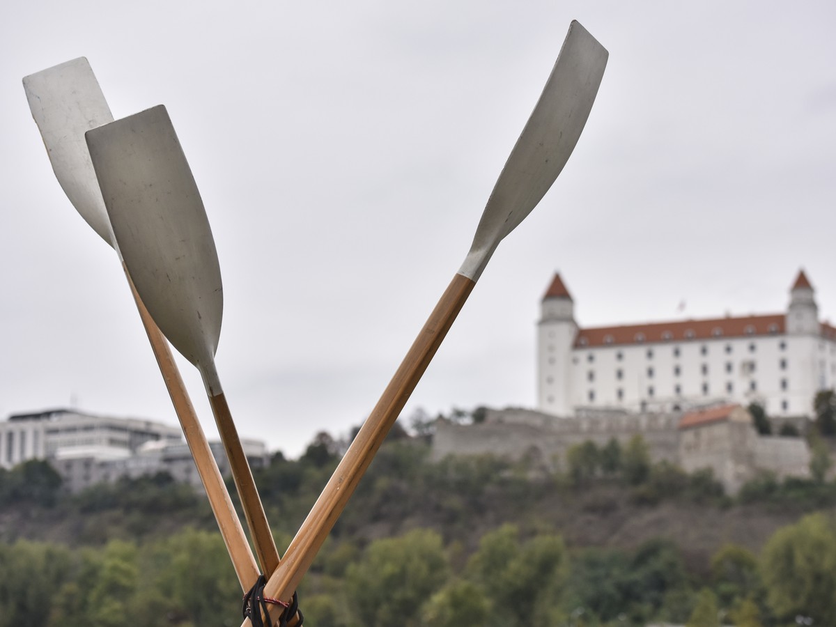 Na snímke Bratislavský hrad počas 23. ročníka súboja osemveslíc Devín