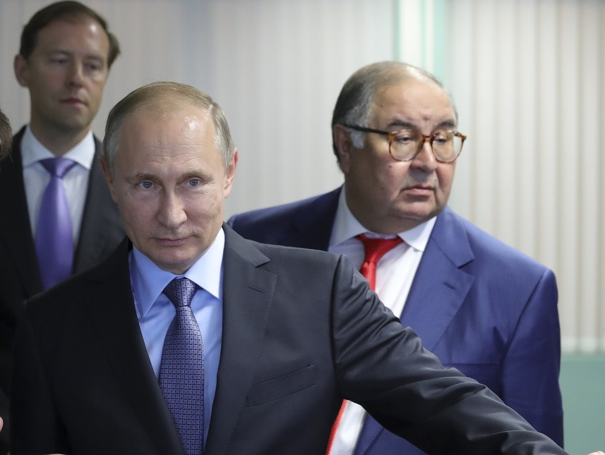 Vladimir Putin a Ališer Usmanov (vpravo)