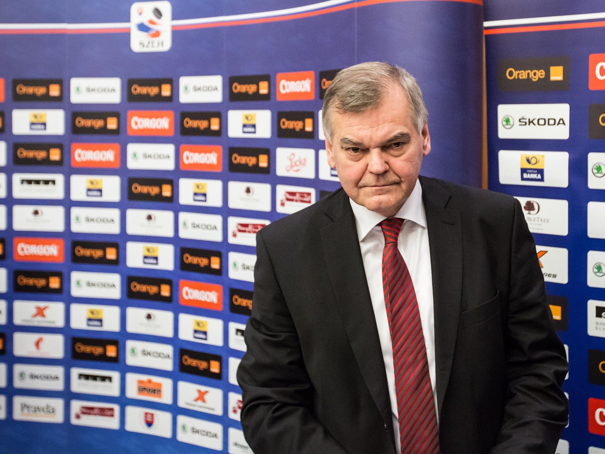 Vladimír Vůjtek, tréner slovenskej reprezentácia