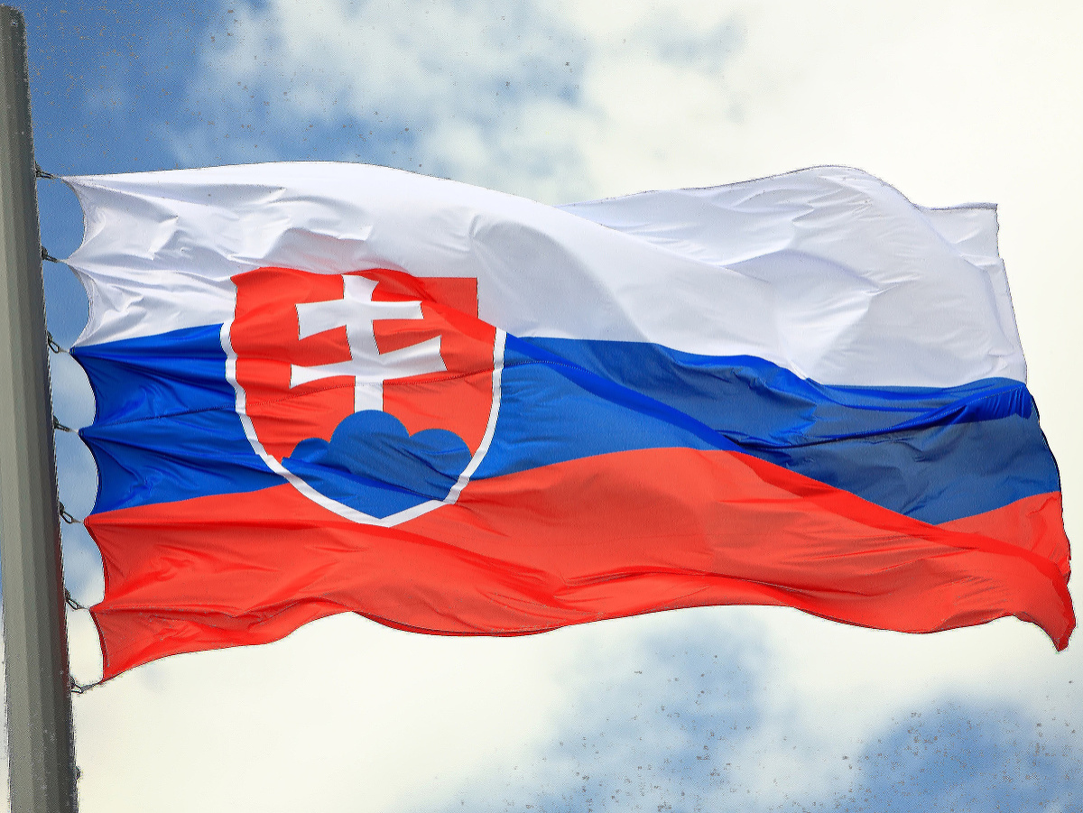 Slovenská vlajka - ilustračné foto
