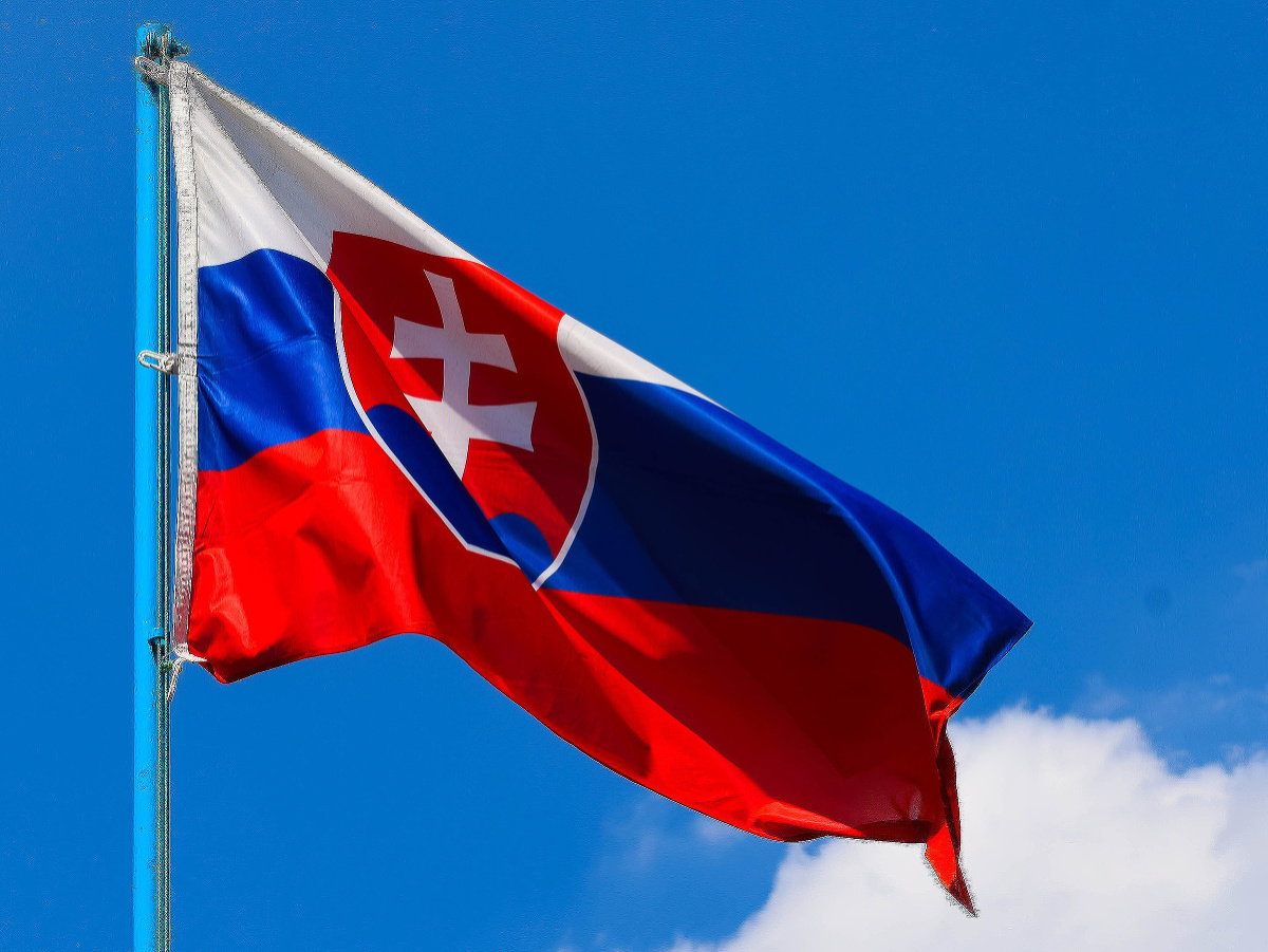 Slovenská vlajka - ilustračné foto