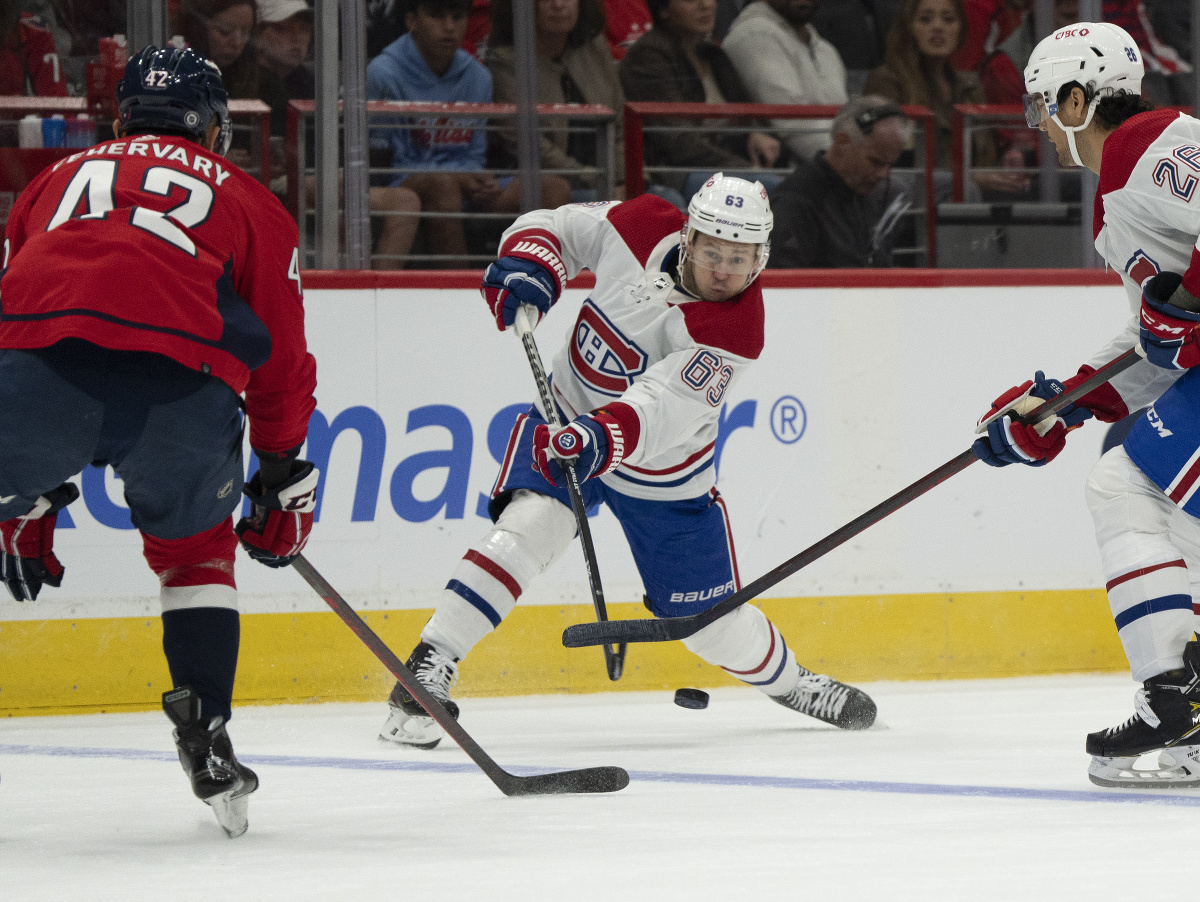 Slovenský obranca Martin Fehérváry počas zápasu proti Montrealu Canadiens