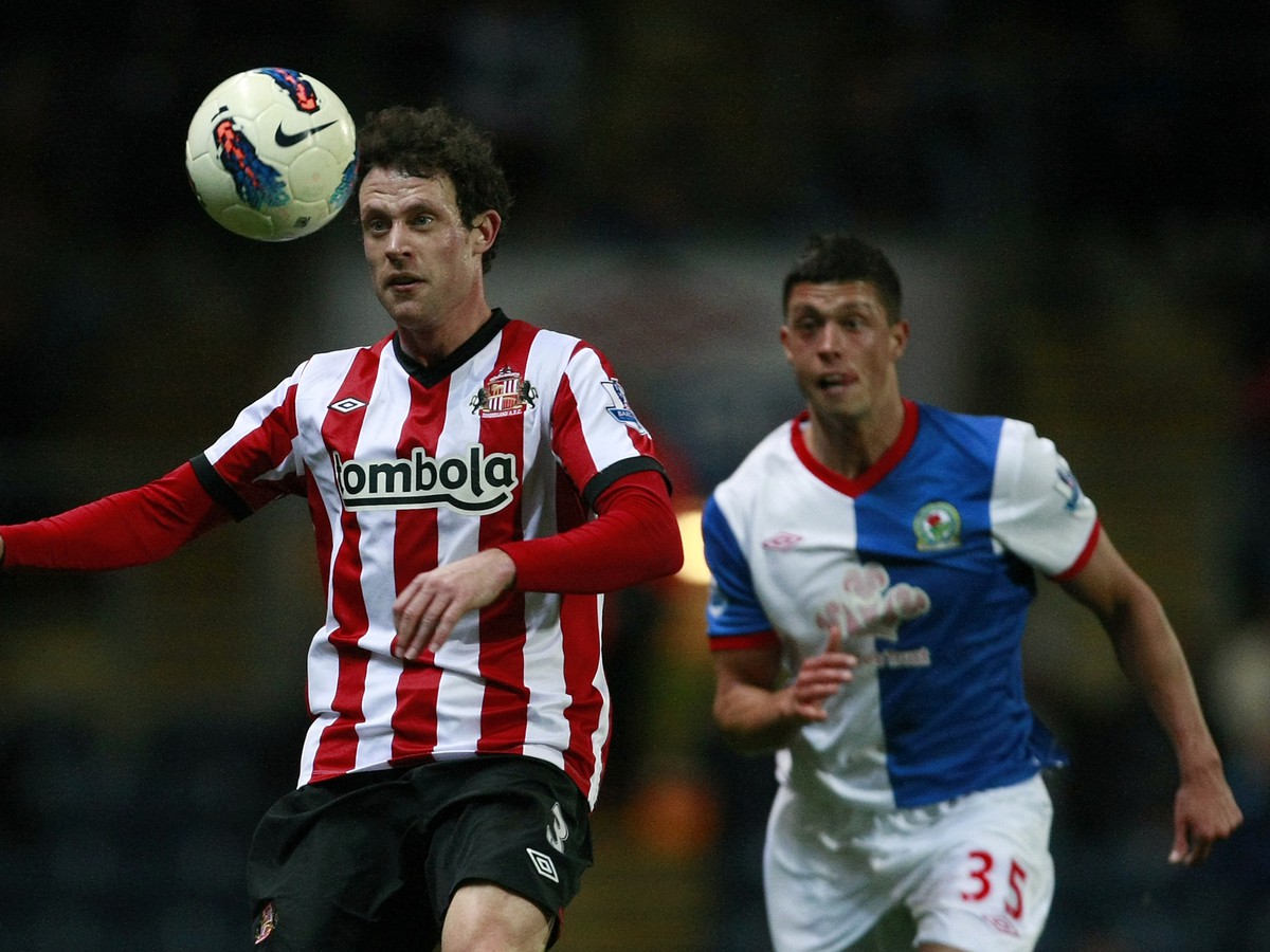Wayne Bridge a Jason Low