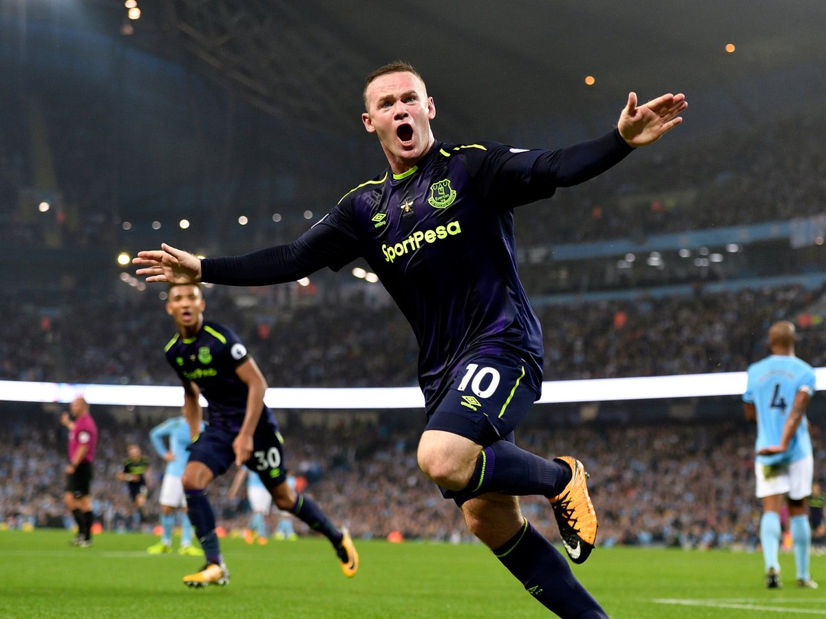 Wayne Rooney sa raduje z gólu