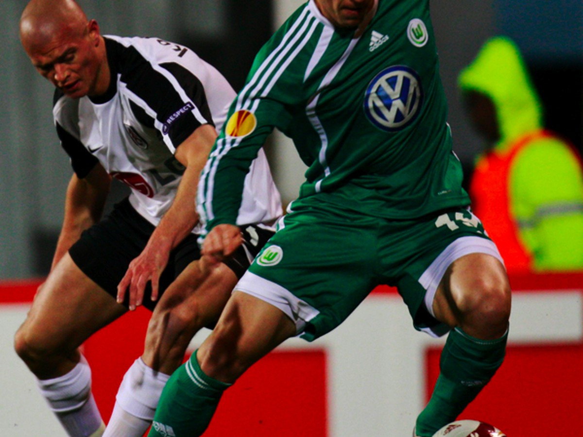 Peter Pekarík a Paul Konchesky