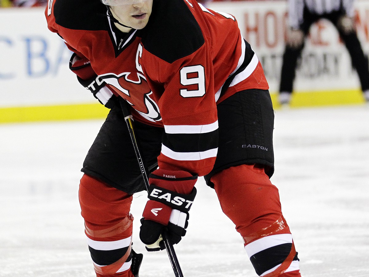 Zach Parise ešte v drese New Jersey