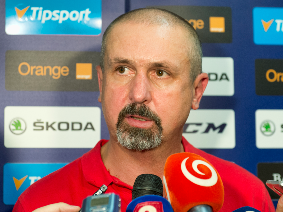 Tréner slovenskej hokejovej reprezentácie Zdeno Cíger