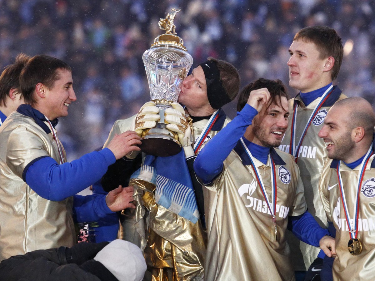 Hráči Zenitu oslavujú zisk titulu