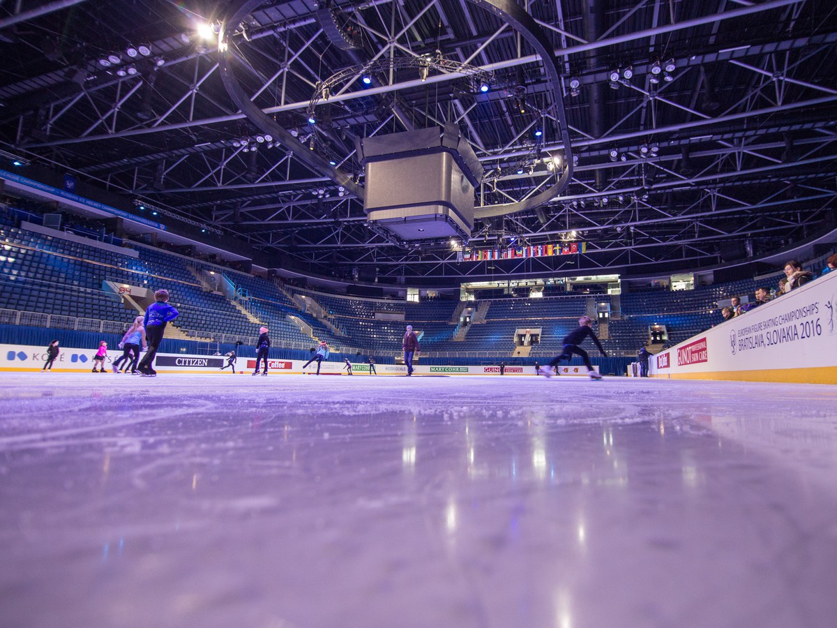 Zimný štadión Ondreja Nepelu po úpravách k ISU ME v krasokorčuľovaní 2016