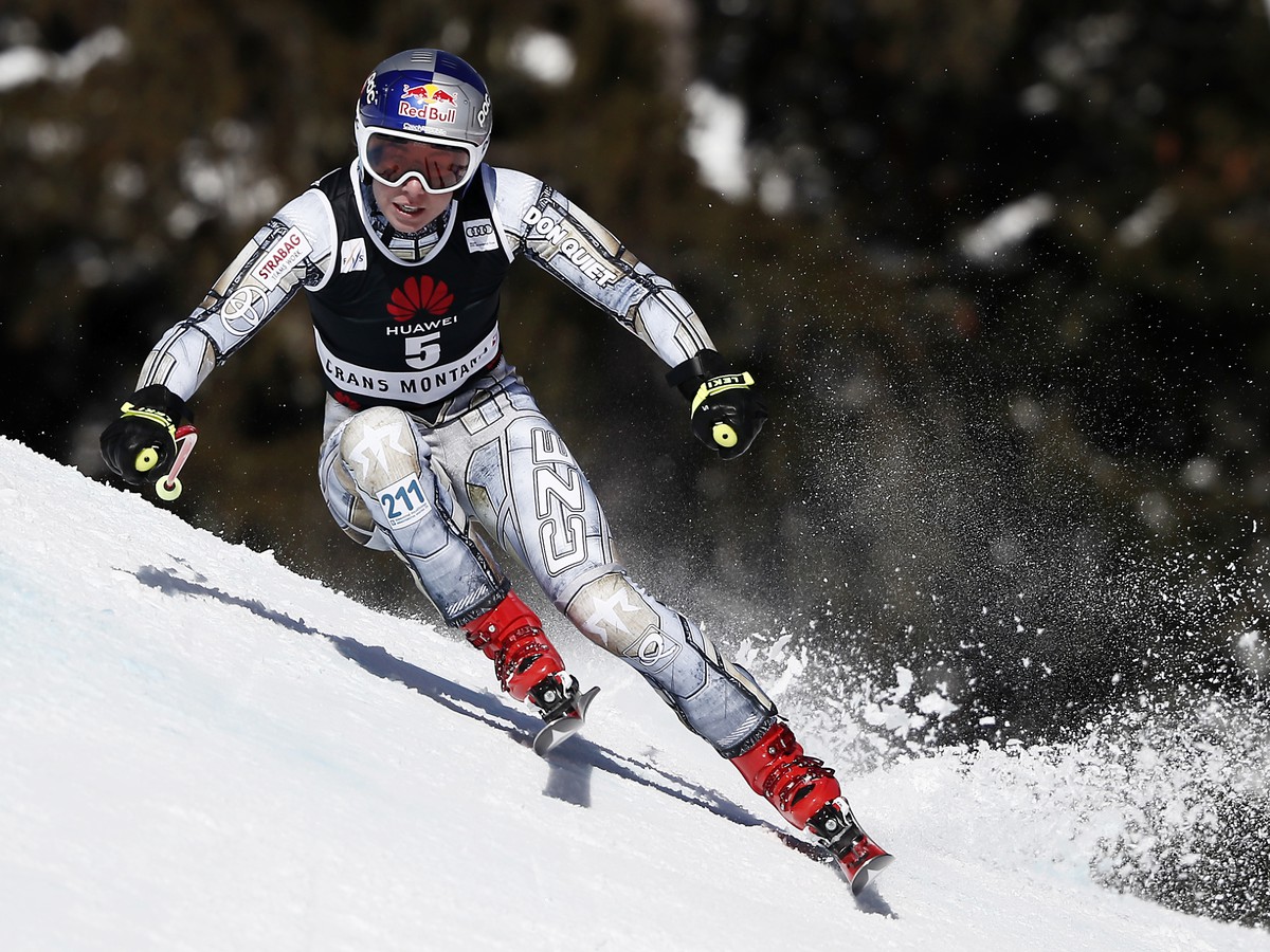 Na snímke česká lyžiarka Ester Ledecká počas zjazdu žien Svetového pohára vo švajčiarskom stredisku Crans Montana
