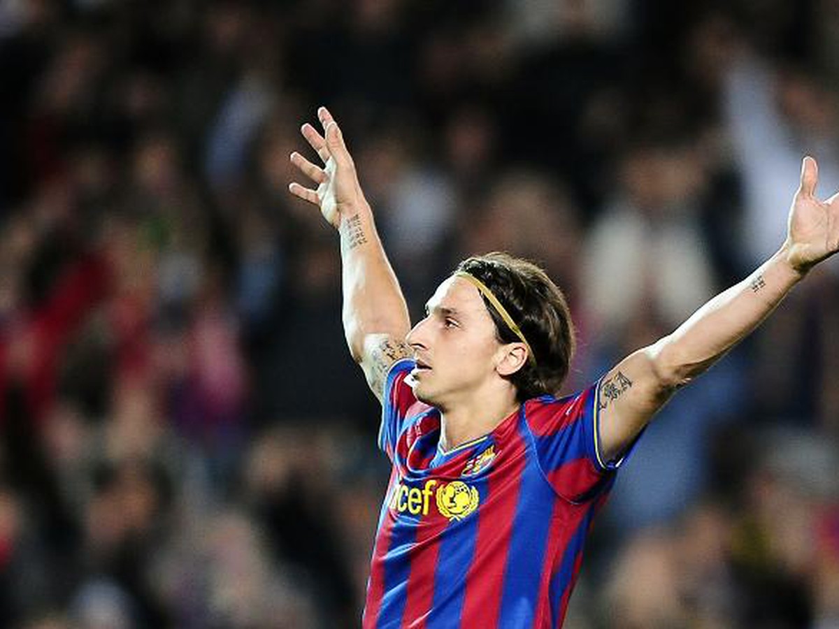 Zlatan Ibrahimovič premenil penaltu a rozhodol derby
