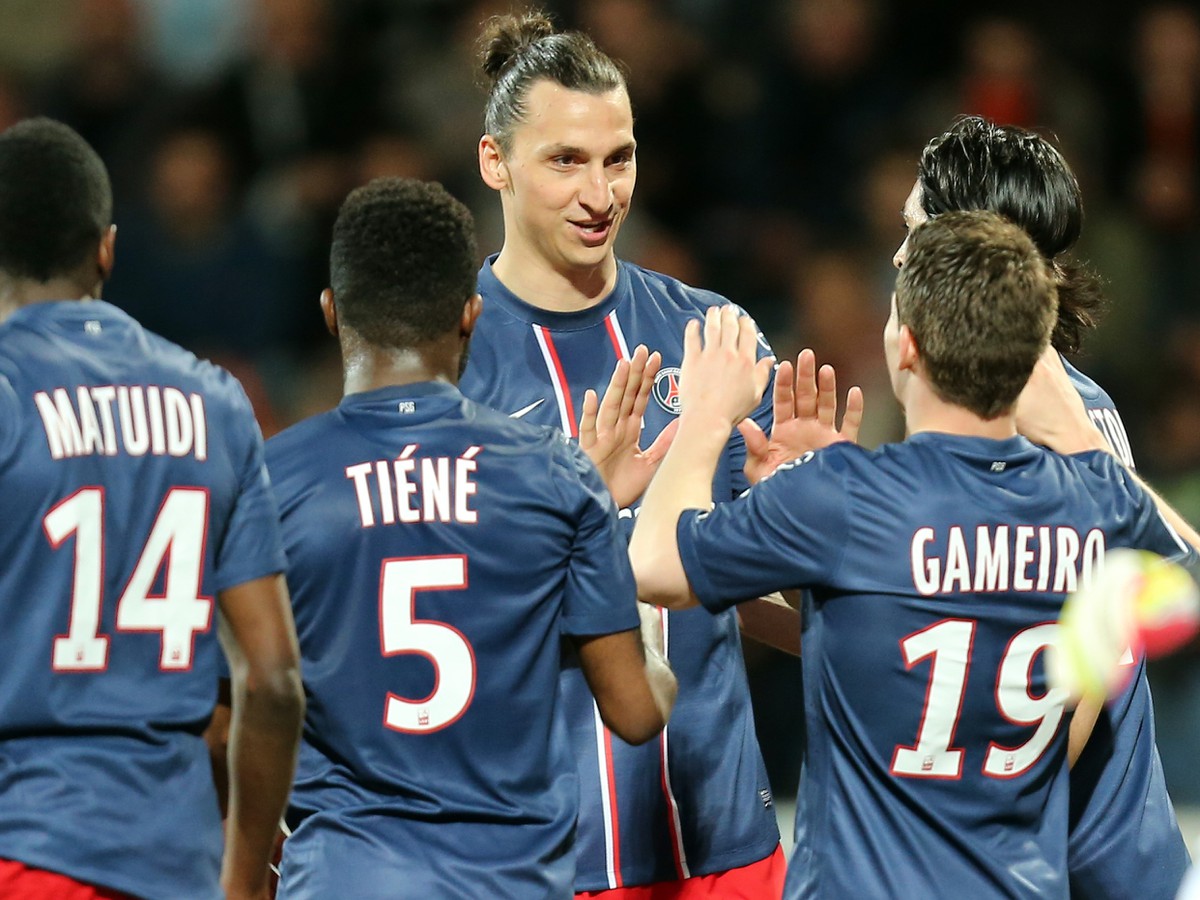 Zlatan Ibrahimovič bude pravdepodobne stále najväčšou hviezdou ďalšieho ročníka Ligue 1. Konkurovať mu môže Cavani alebo Falcao
