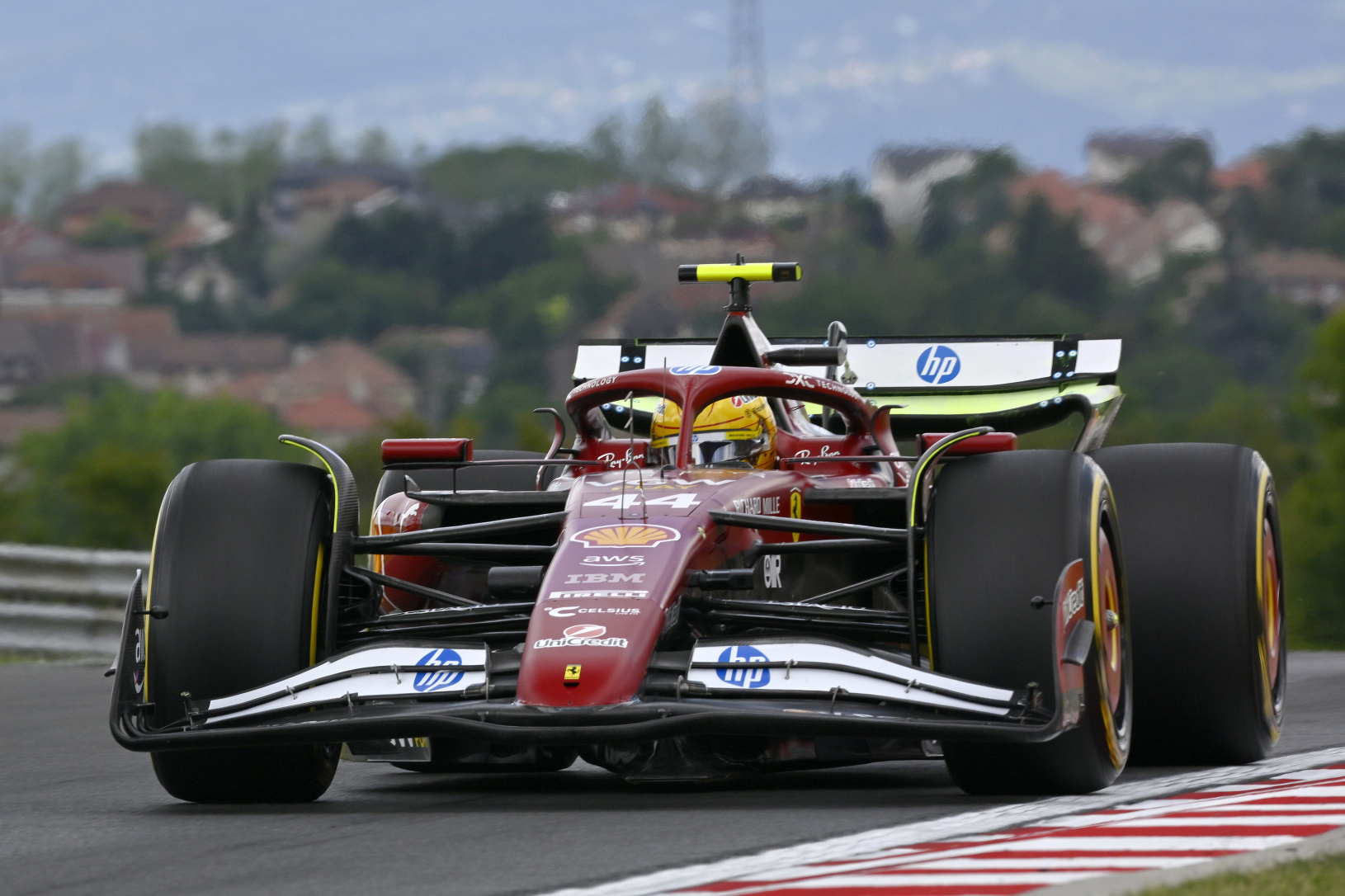 Lewis Hamilton na prvom