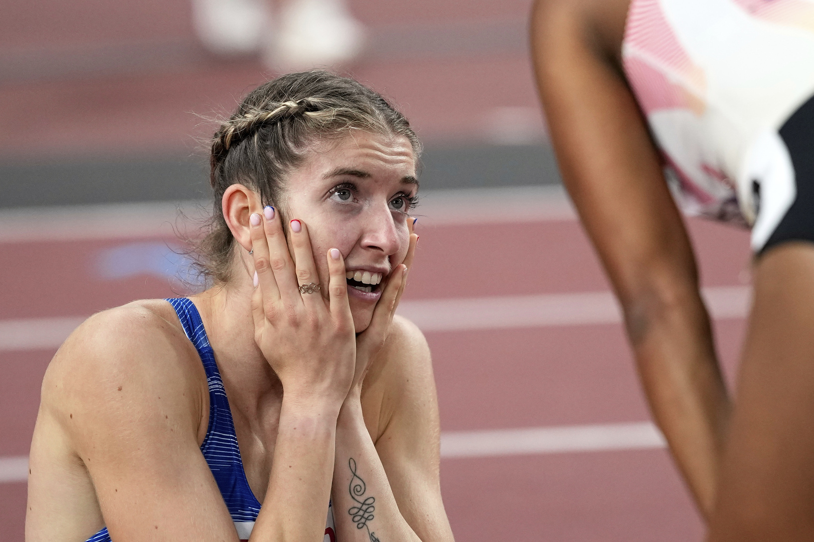 Slovenka Emma Zapletalová reaguje