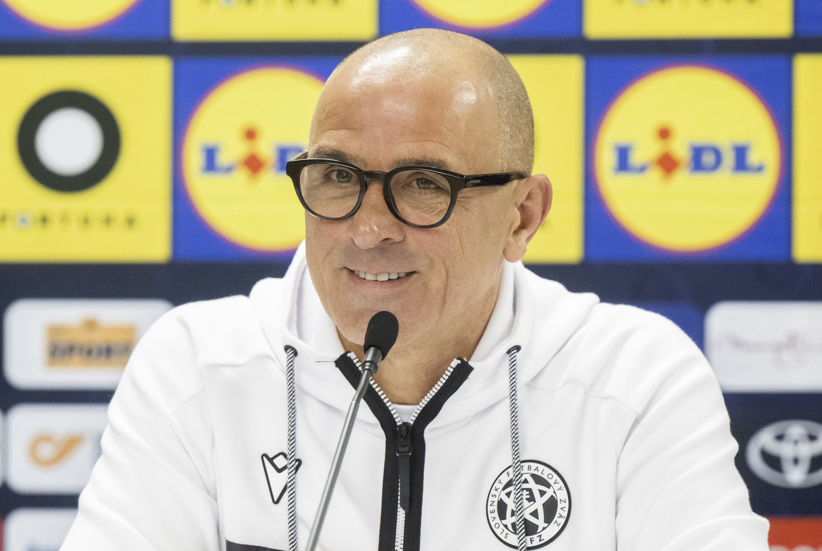 Tréner slovenskej futbalovej reprezentácie