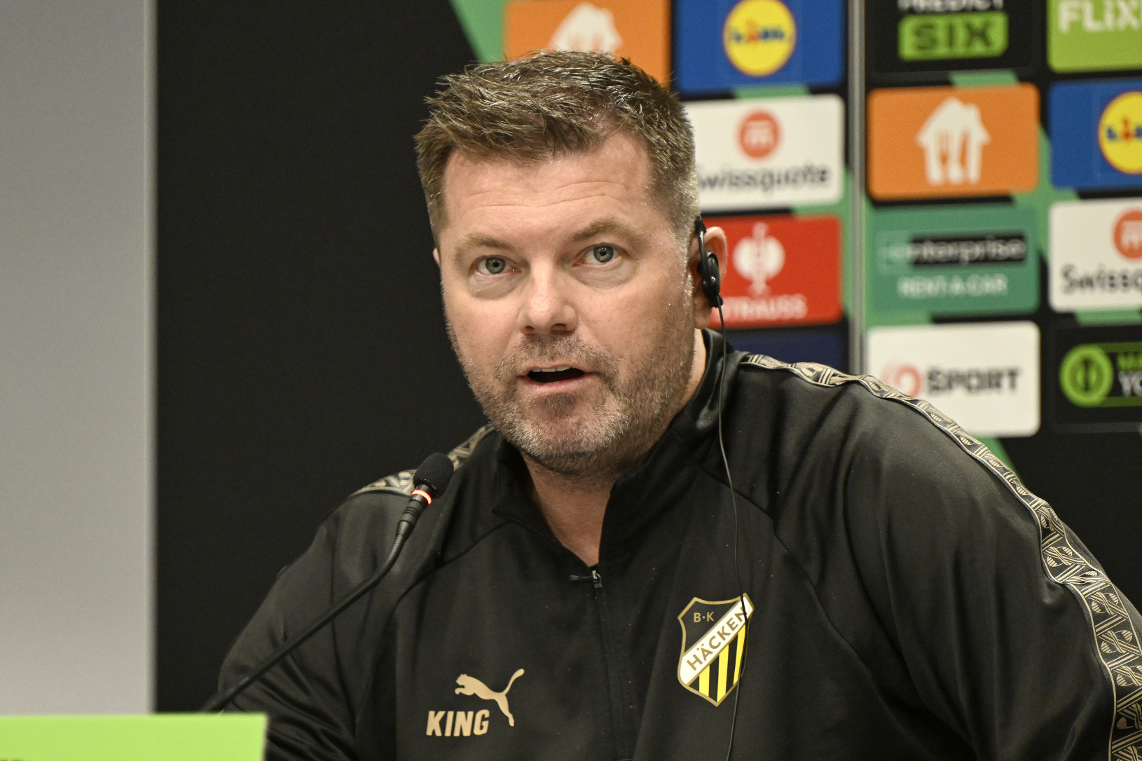 Tréner švédskeho tímu BK