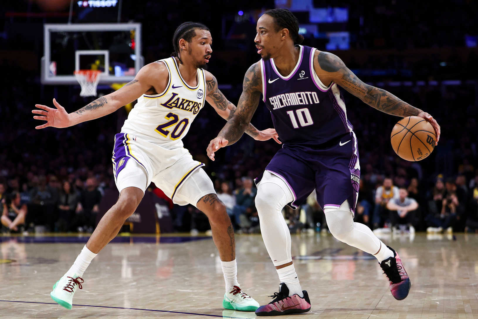 DeMar DeRozan (s loptou),