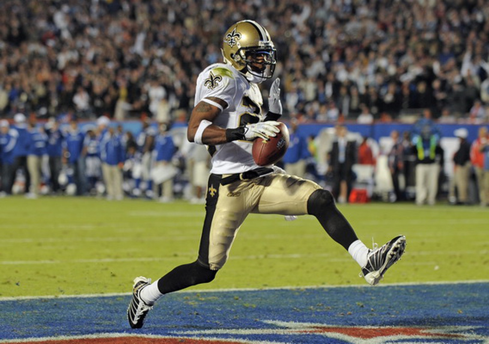 New Orleans Saints cornerback