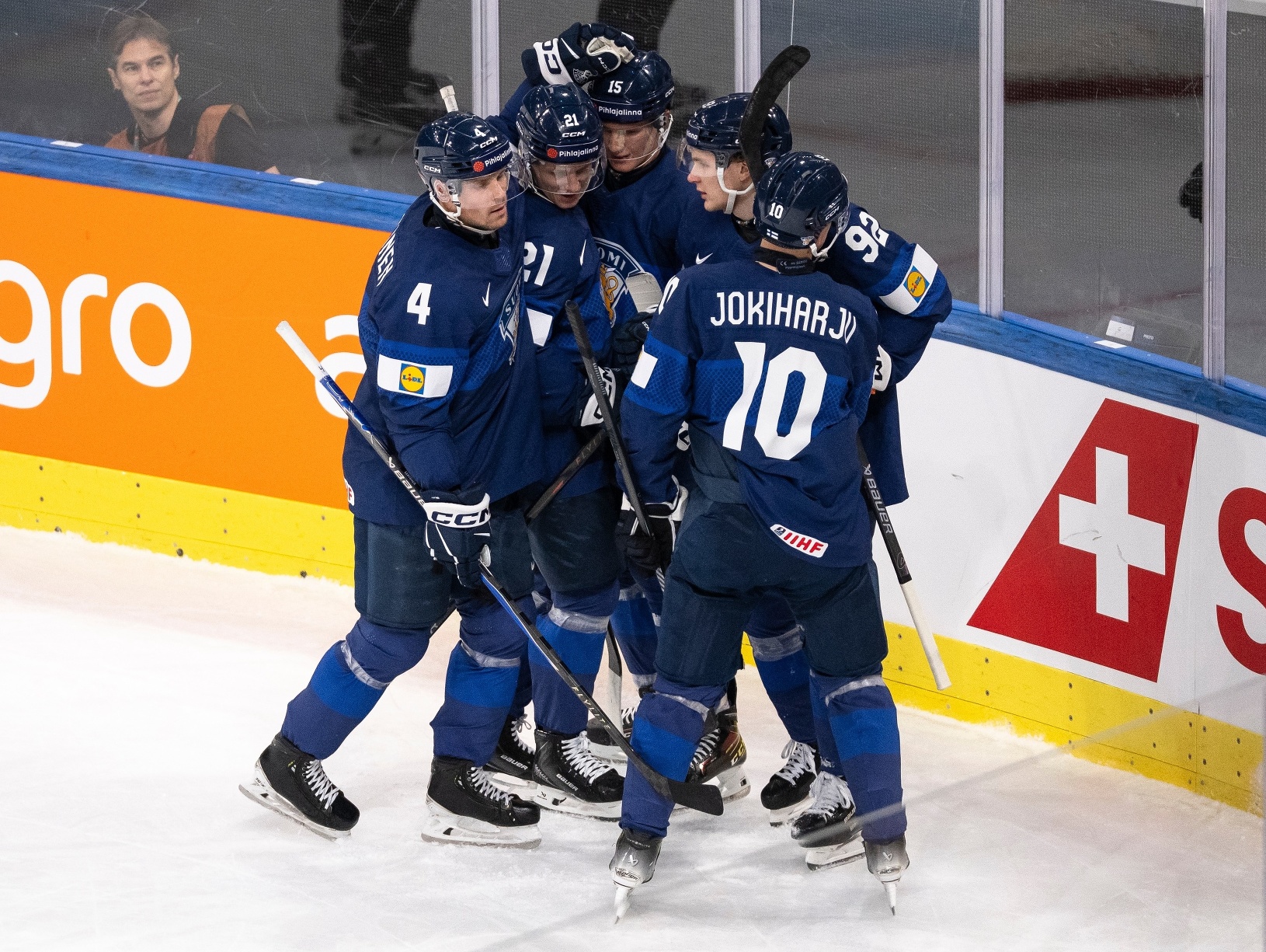 Fínsky hokejista Anton Lundell