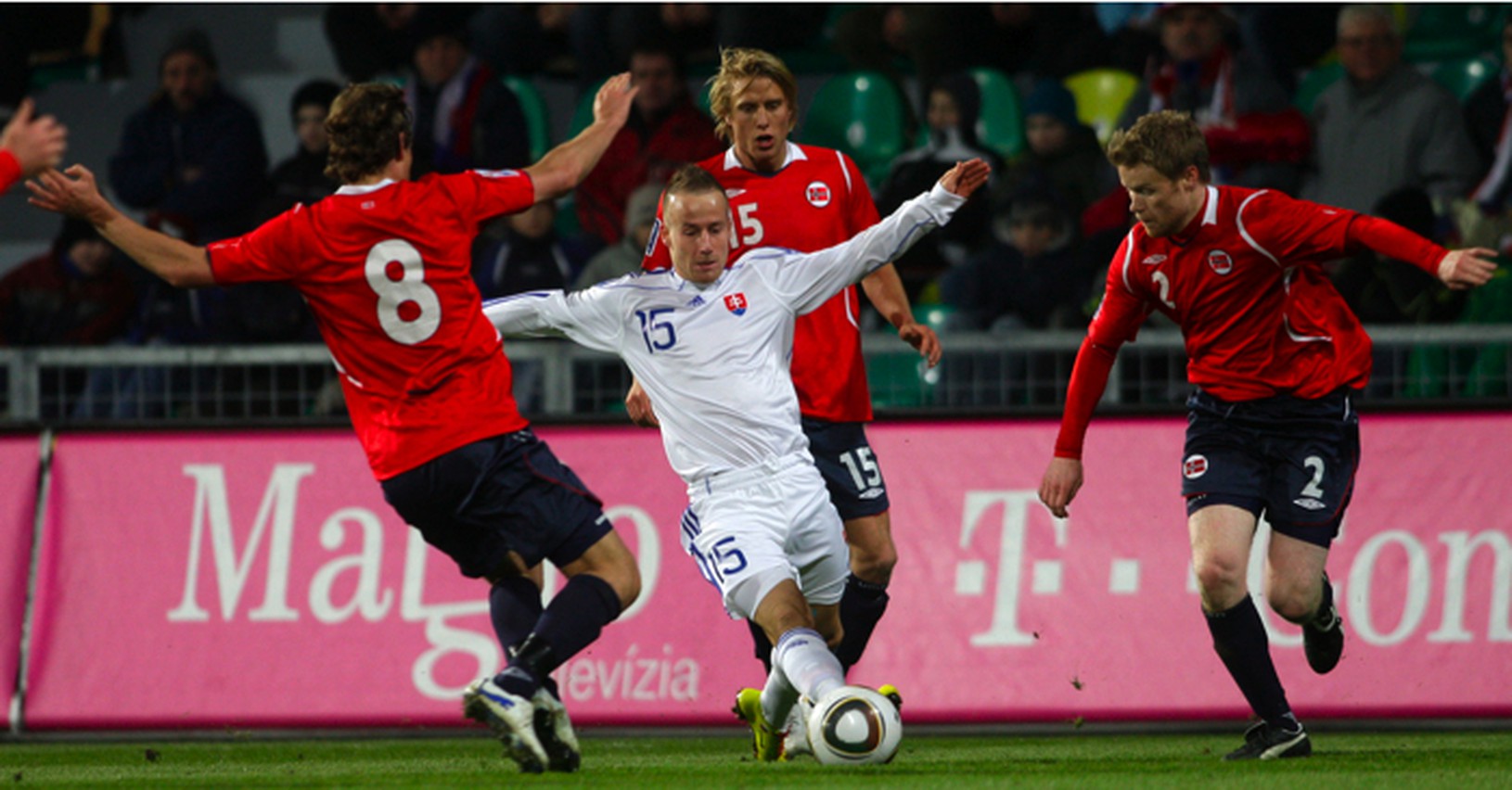 Miroslav Stoch, Henning Hauger,