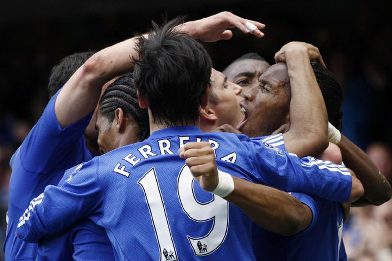 Hráči Chelsea po strelenom