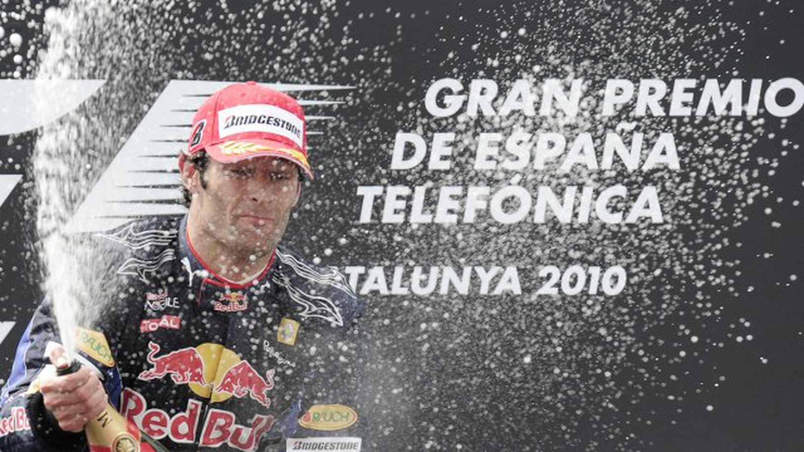 Mark Webber oslavuje víťazstvo