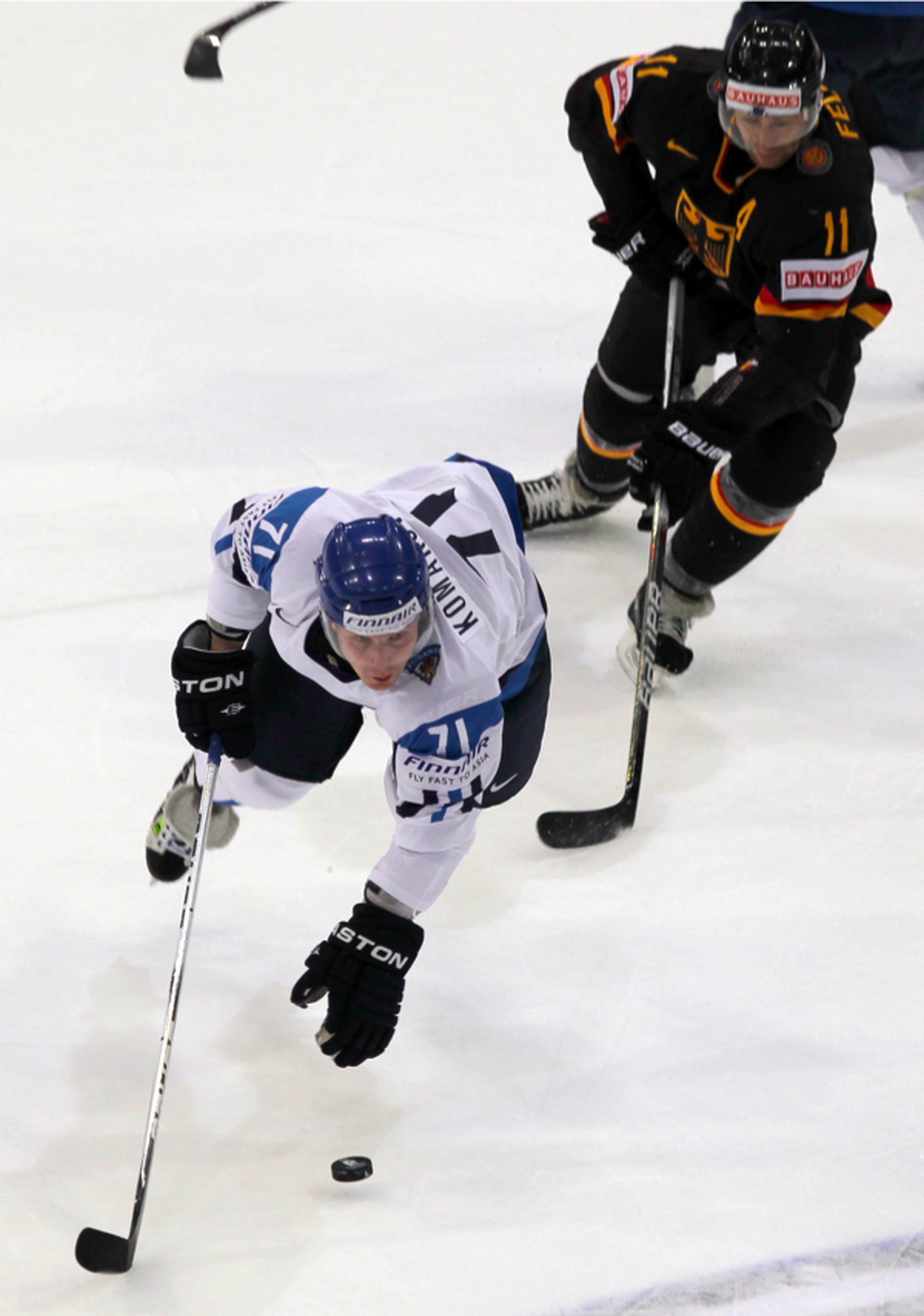 Leo Komarov a Sven