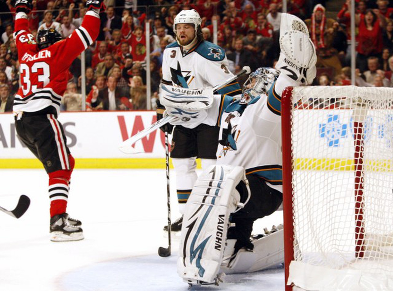 Dustin Byfuglien, Douglas Murray