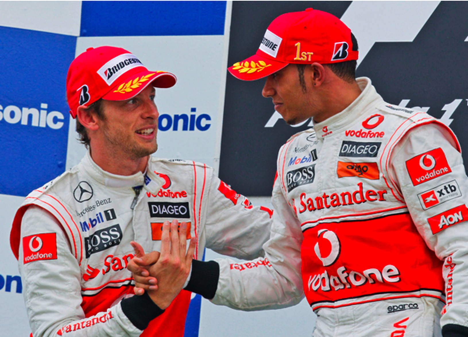 Lewis Hamilton a Jenson