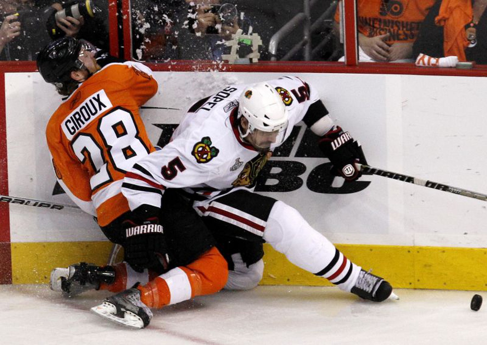 Giroux a Sopel v