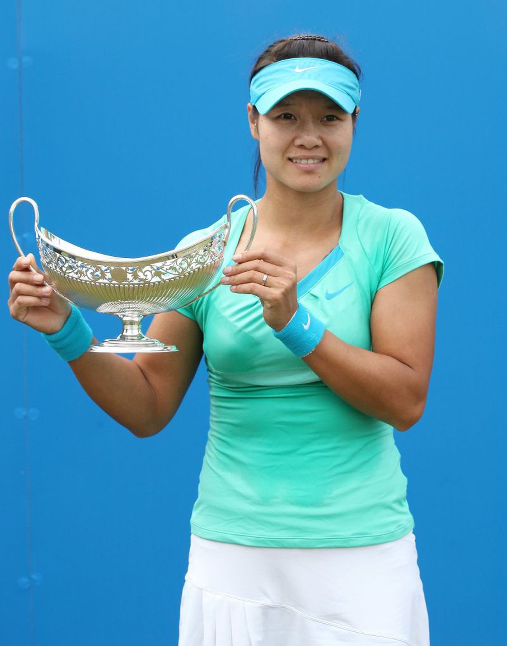 Na Li s trofejou