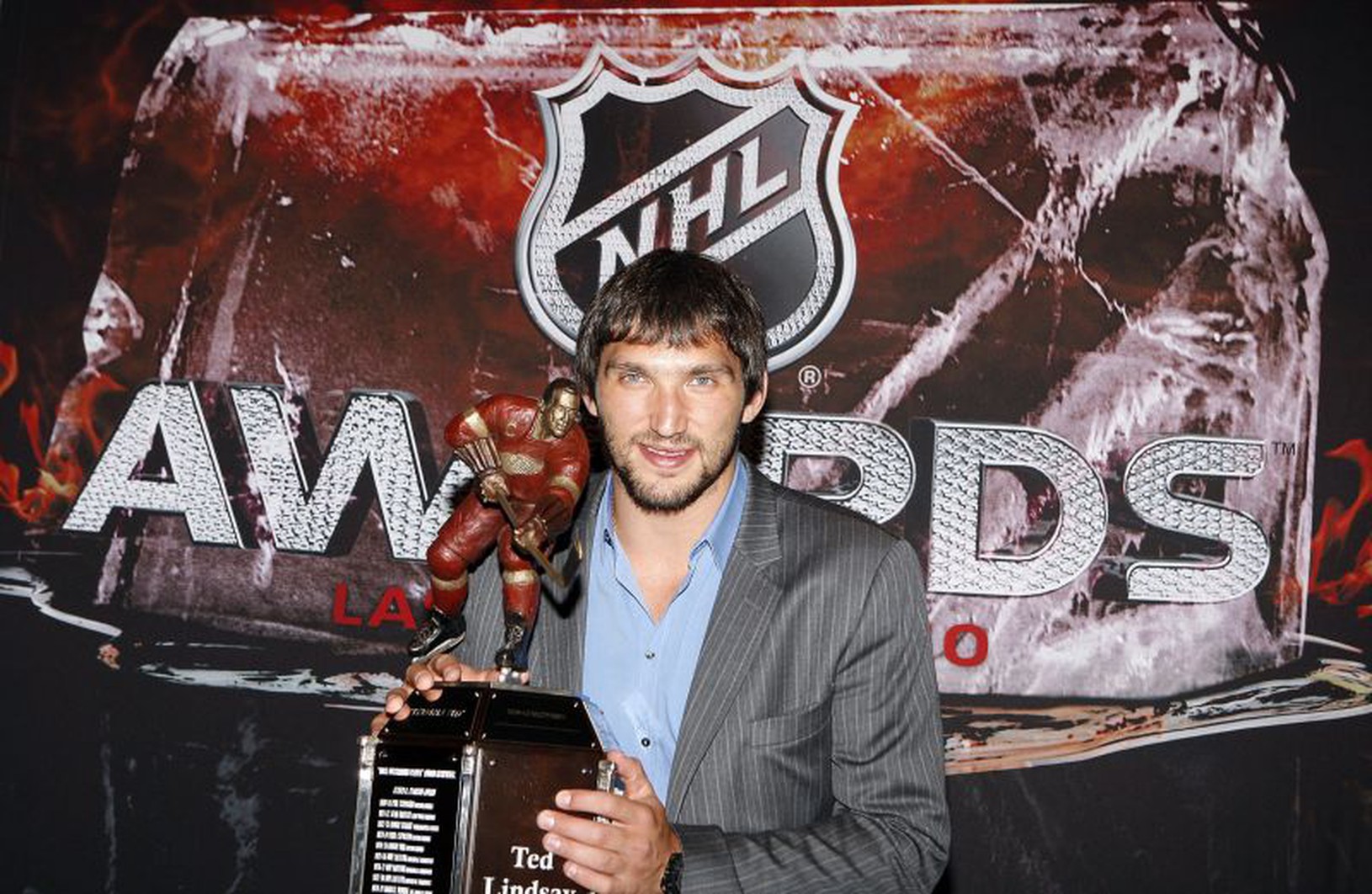 Alexander Ovečkin a trofej
