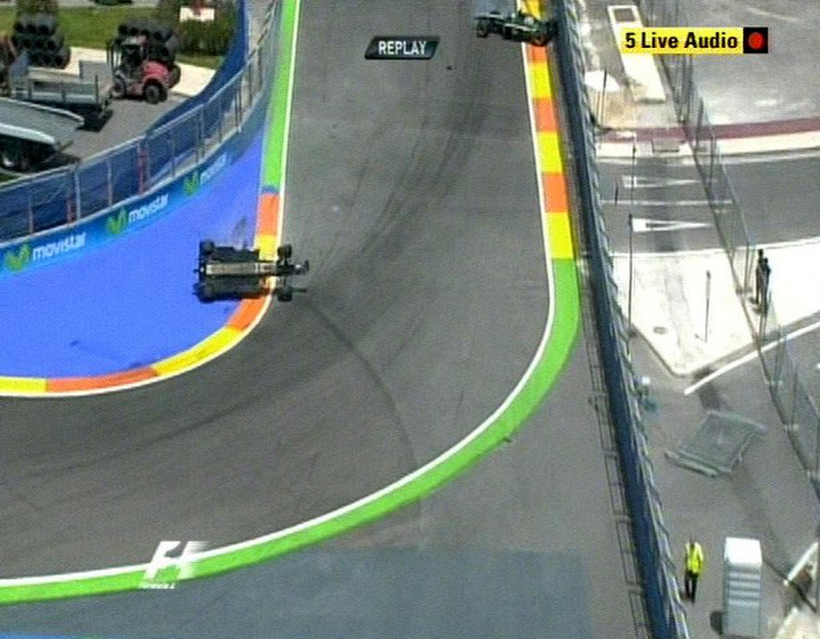 Webber pri havárii vyletel