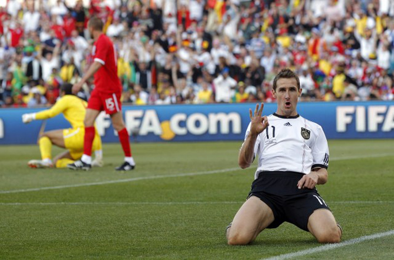 Miroslav Klose sa raduje