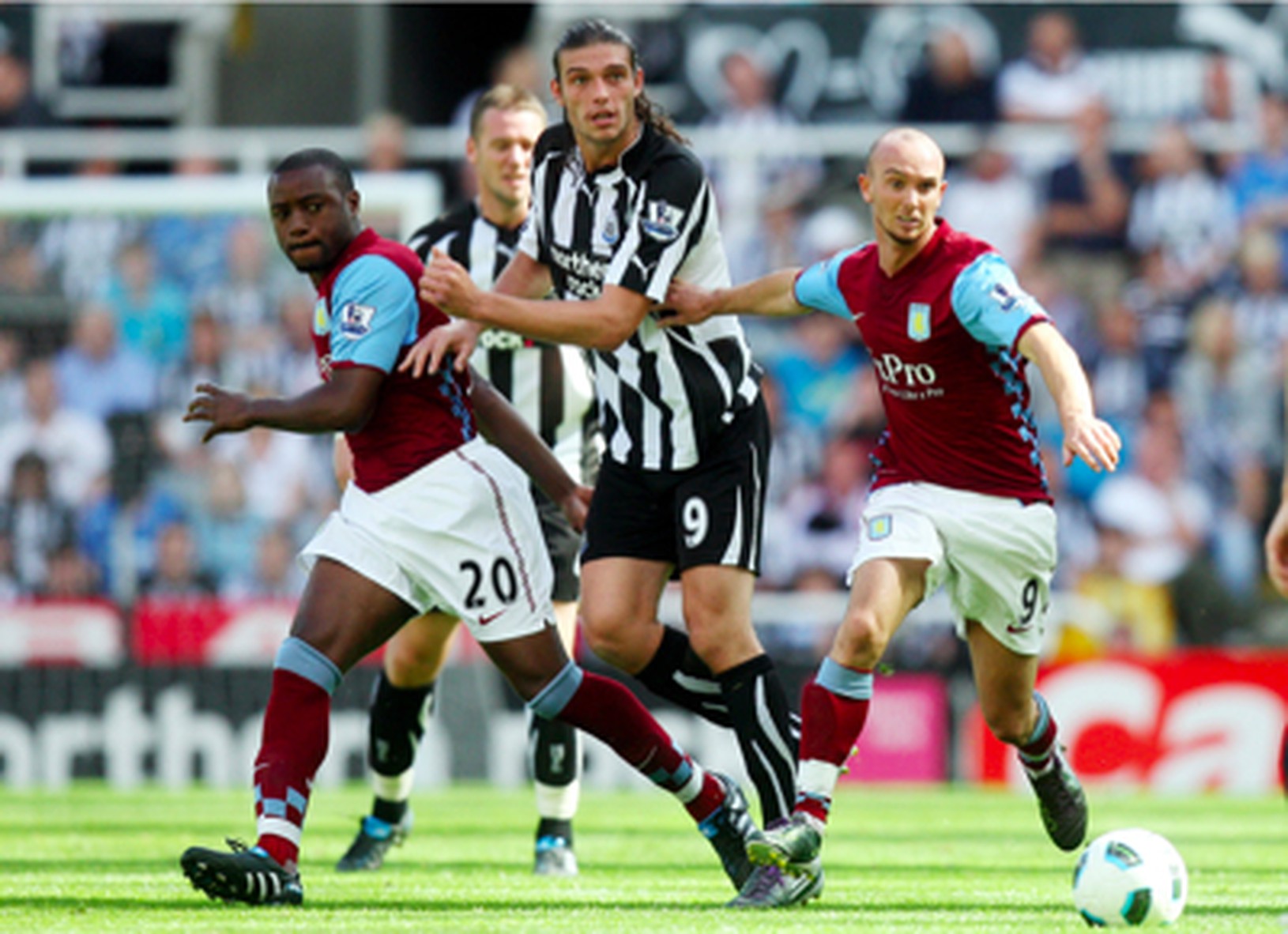 Nigel Reo-Coker, Andy Carrol