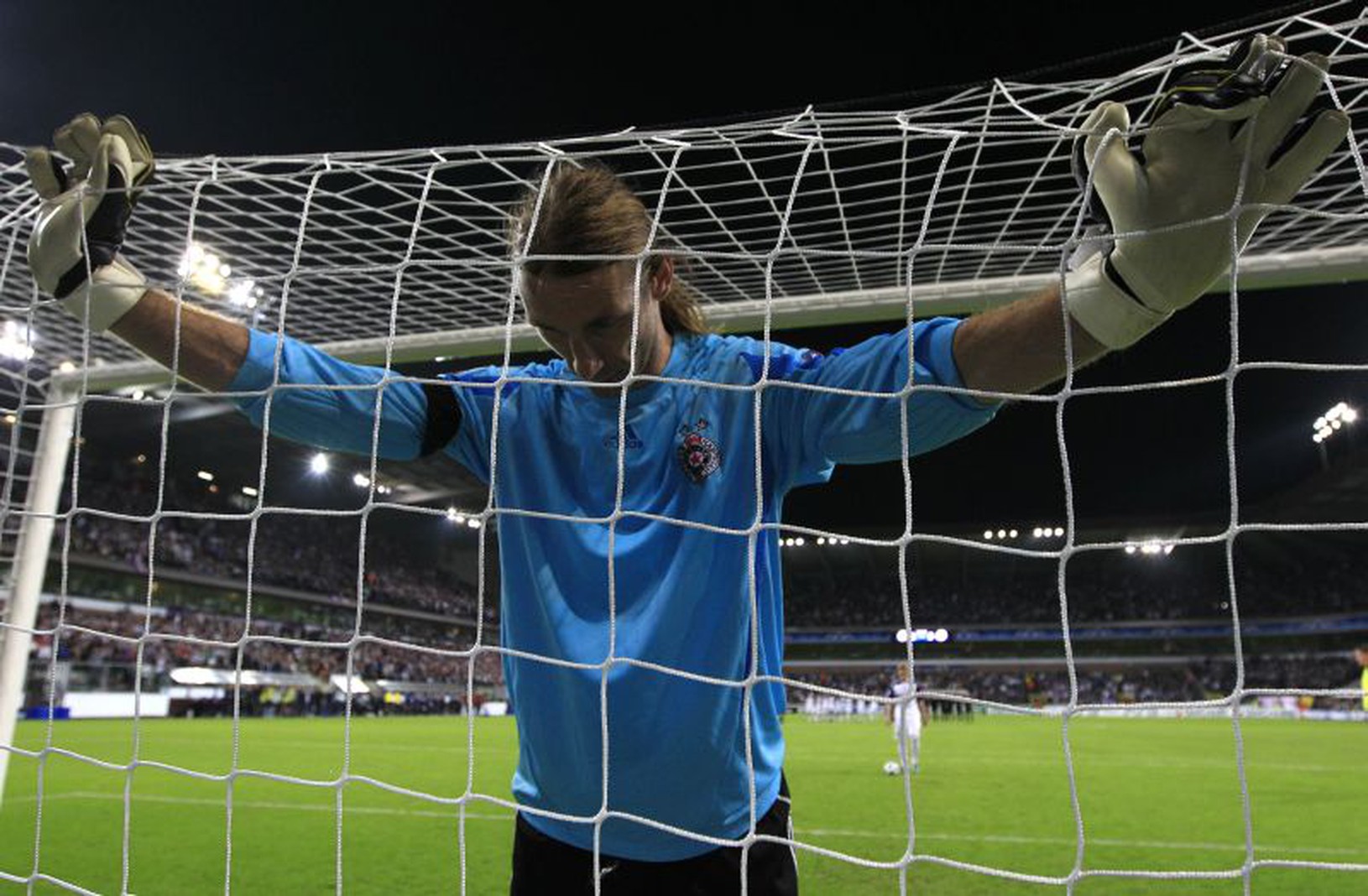 Brankár Partizanu Ilič nemal