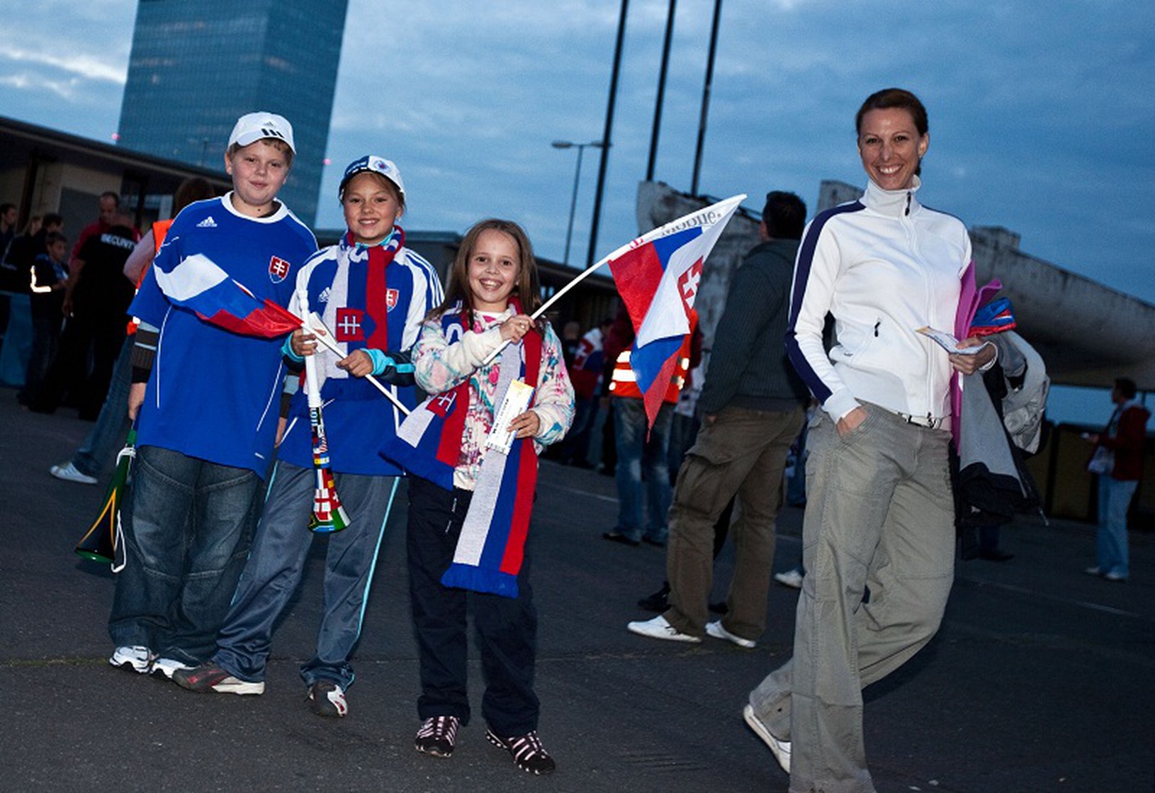 Slovenskí fanúšikovia pred zápasom