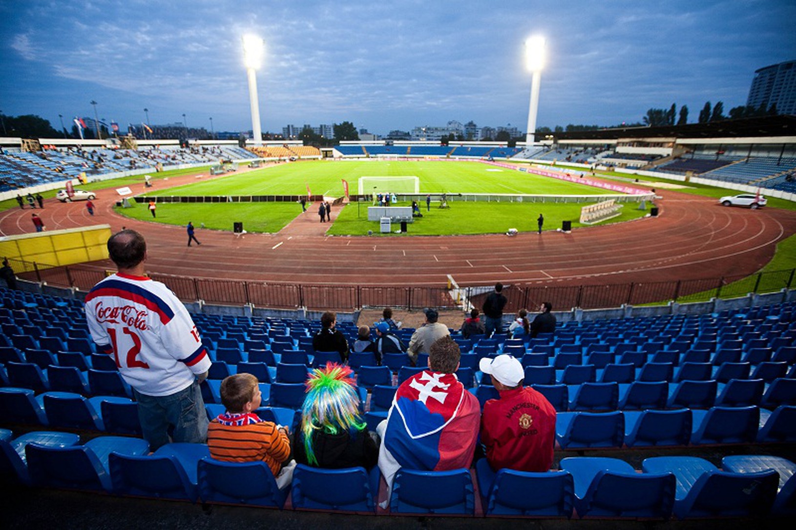 Slovenskí fanúšikovia pred zápasom