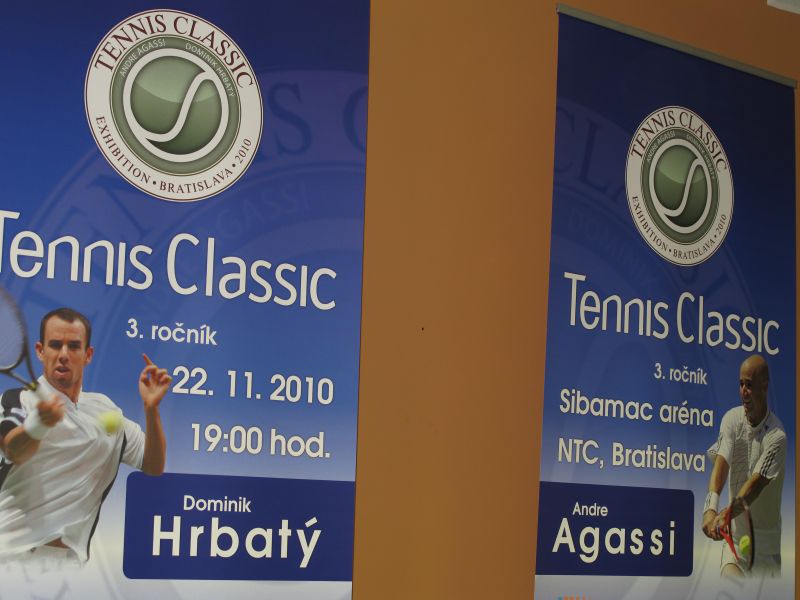 Pozvánka na exhibíciu Tennis