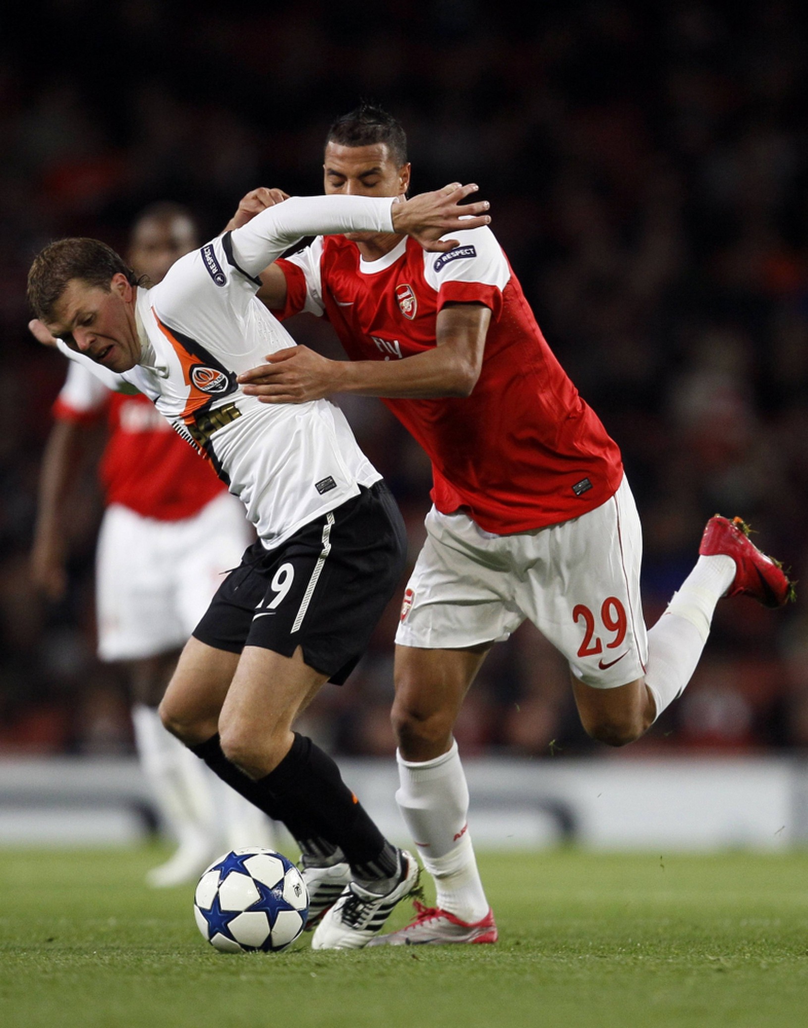 Chamakh v súboji s